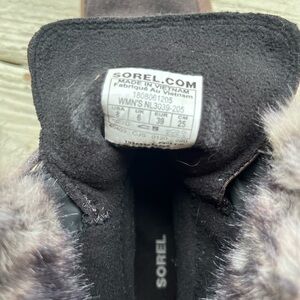 Sorel Womens size 8 boots dark brown worn once